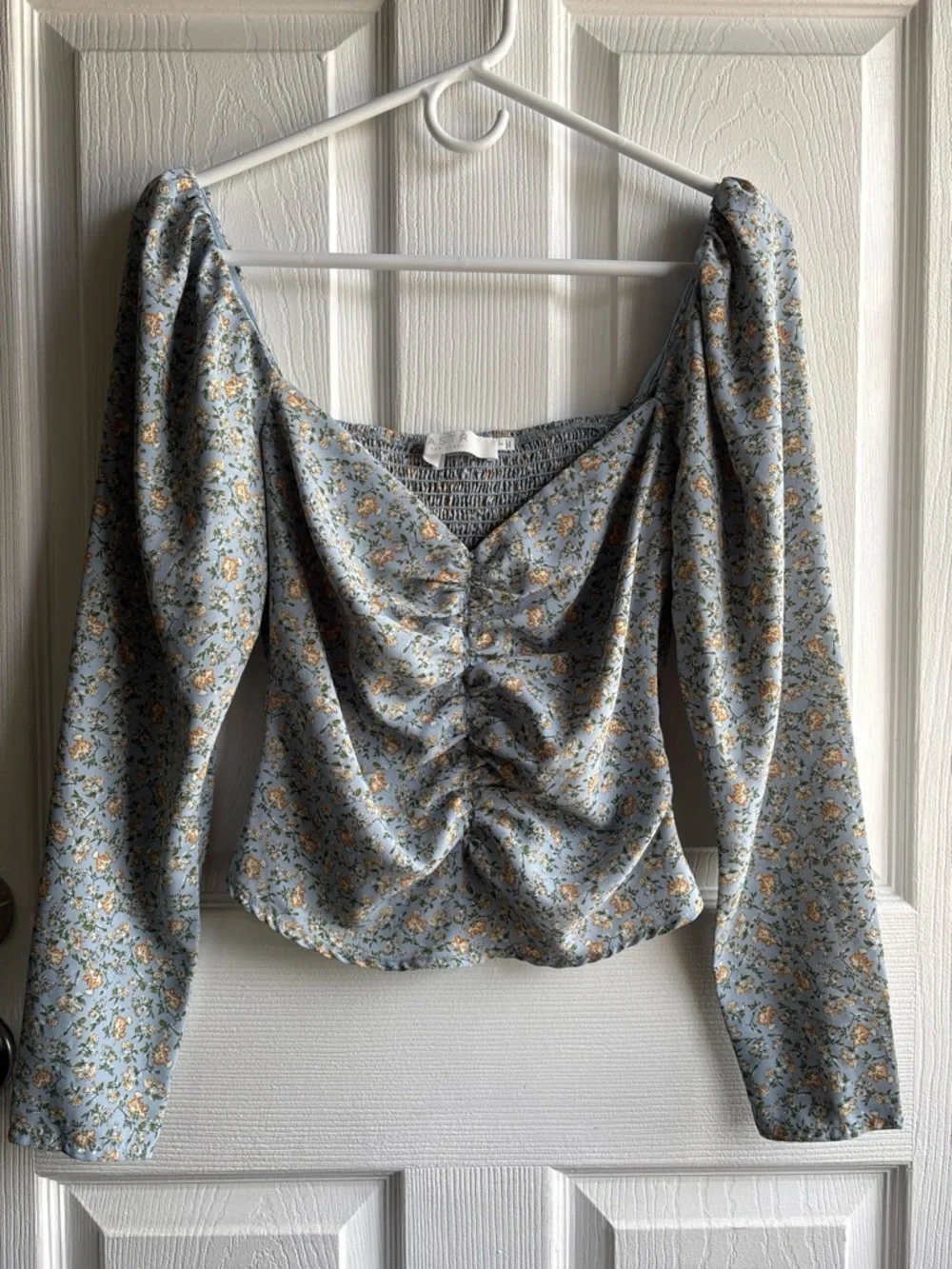 ASTR the Label Women's Blue Floral Square Neck Smocked Puff Sleeve Blouse S
